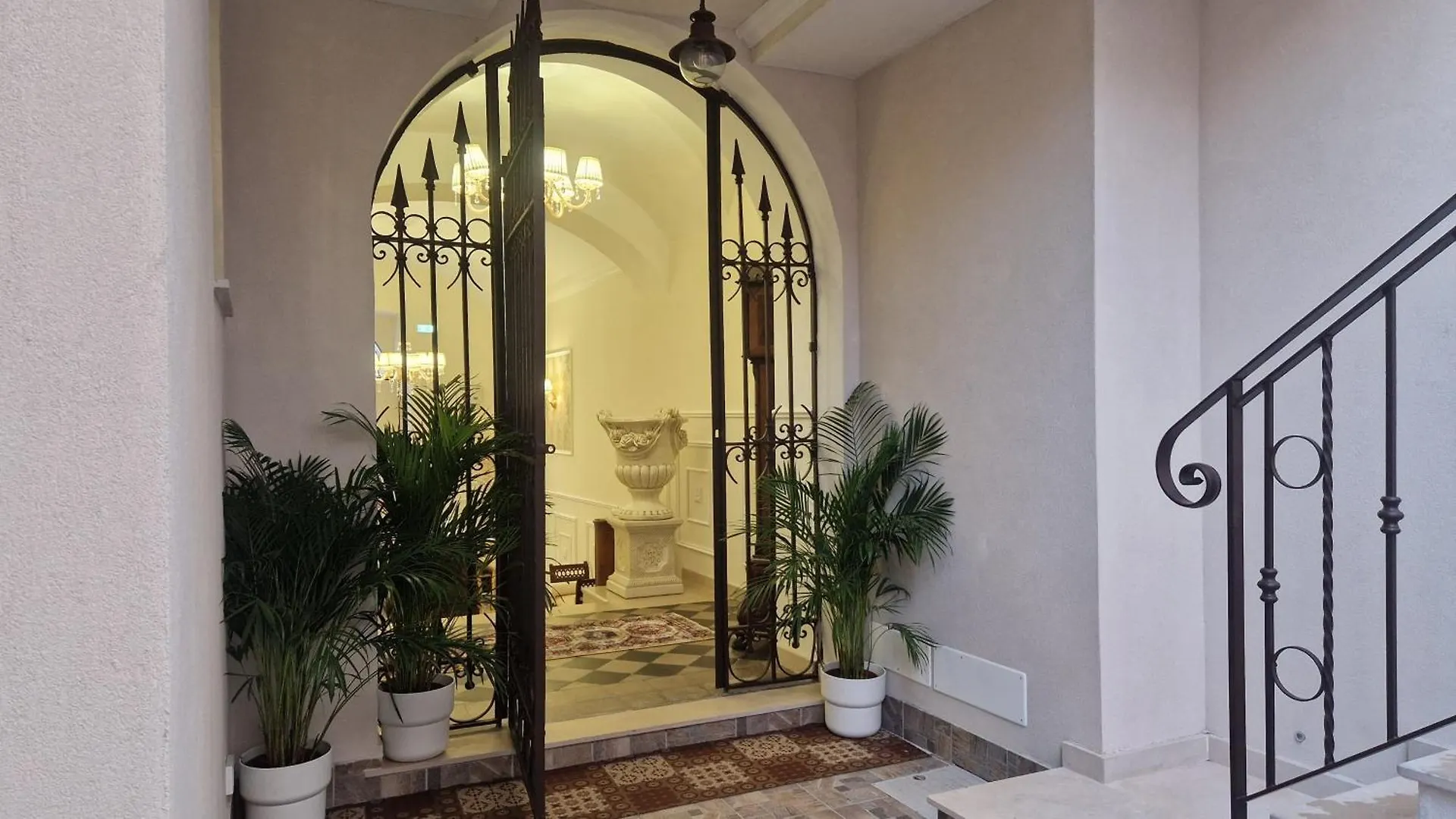 Ancients Courts Of Catania Apartment