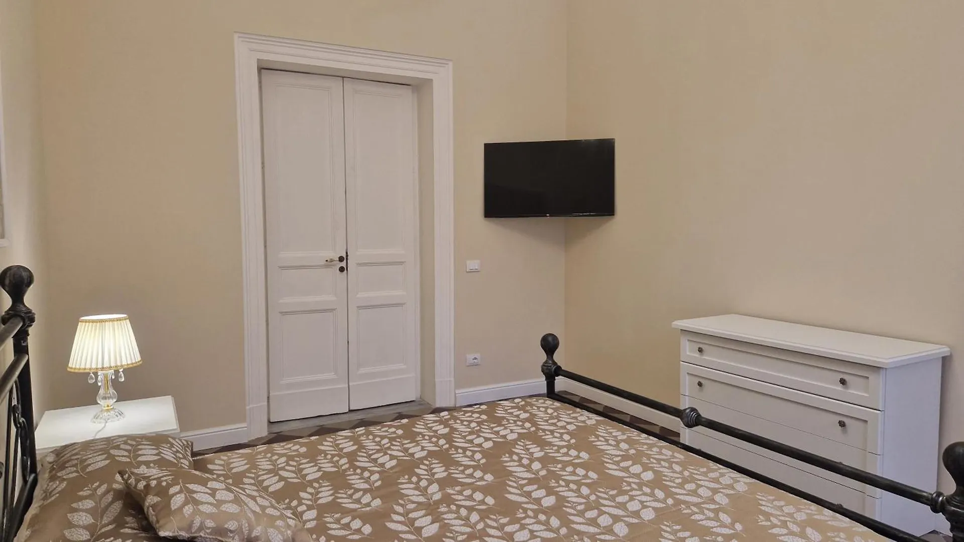 Ancients Courts Of Catania Apartment