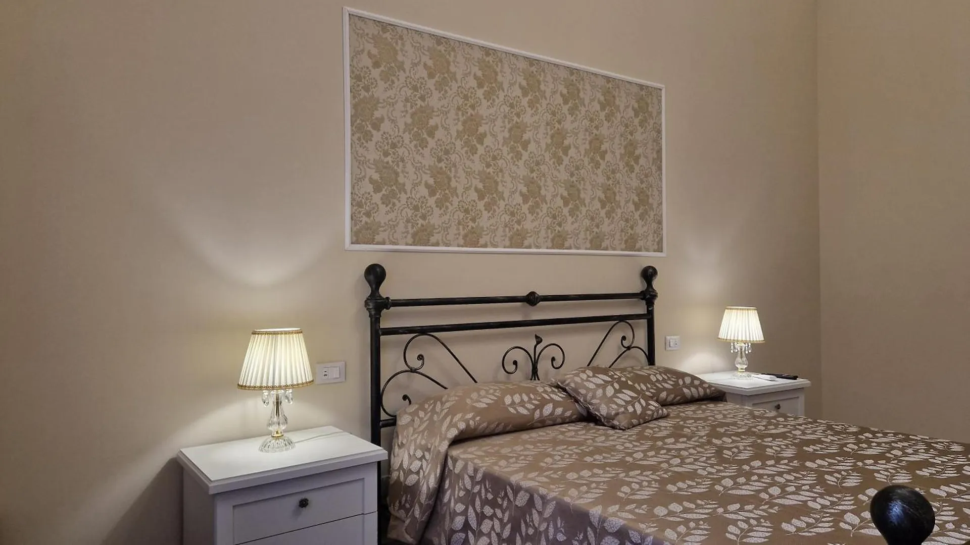 Ancients Courts Of Catania Apartment