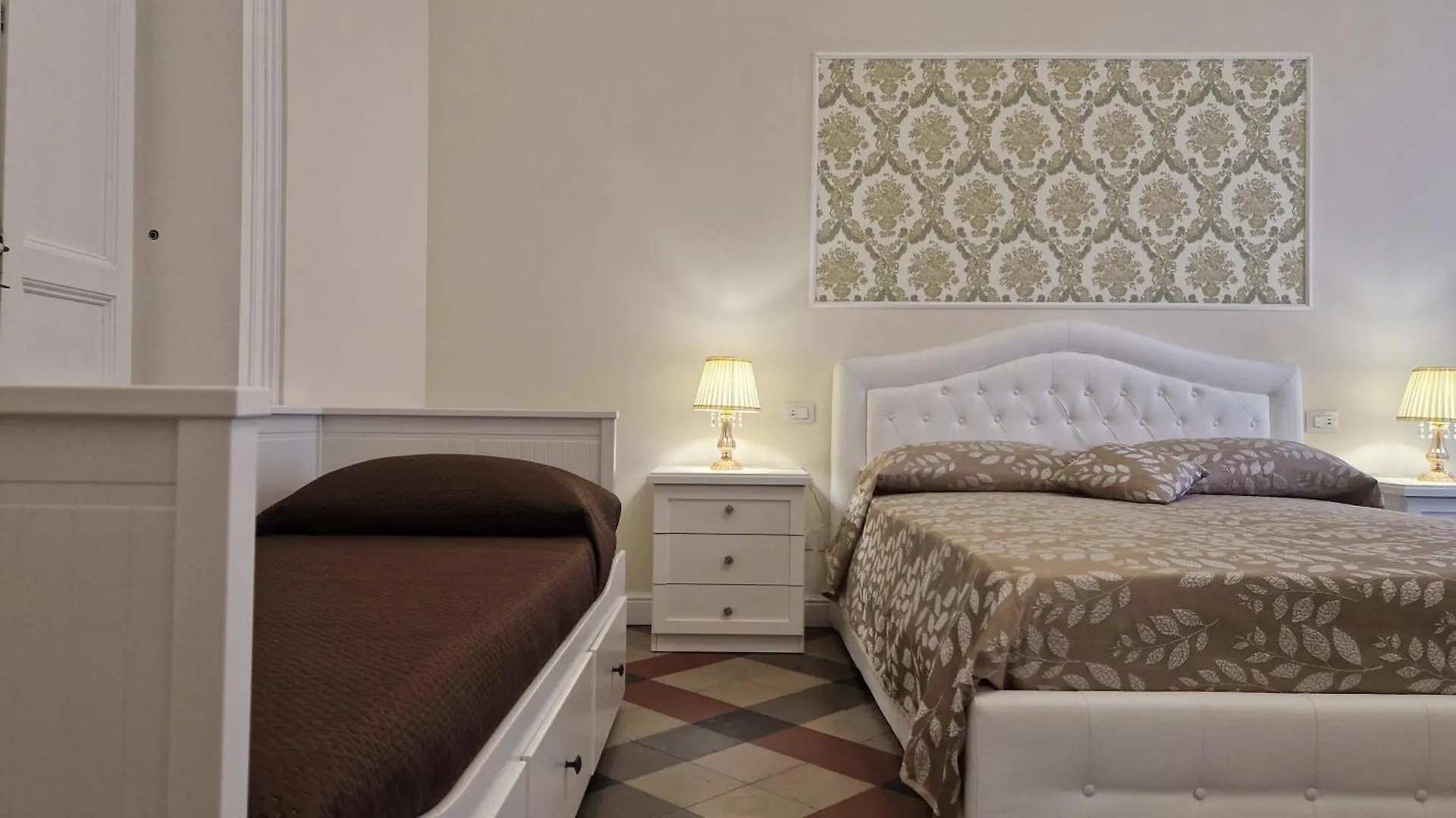 Ancients Courts Of Catania Apartment