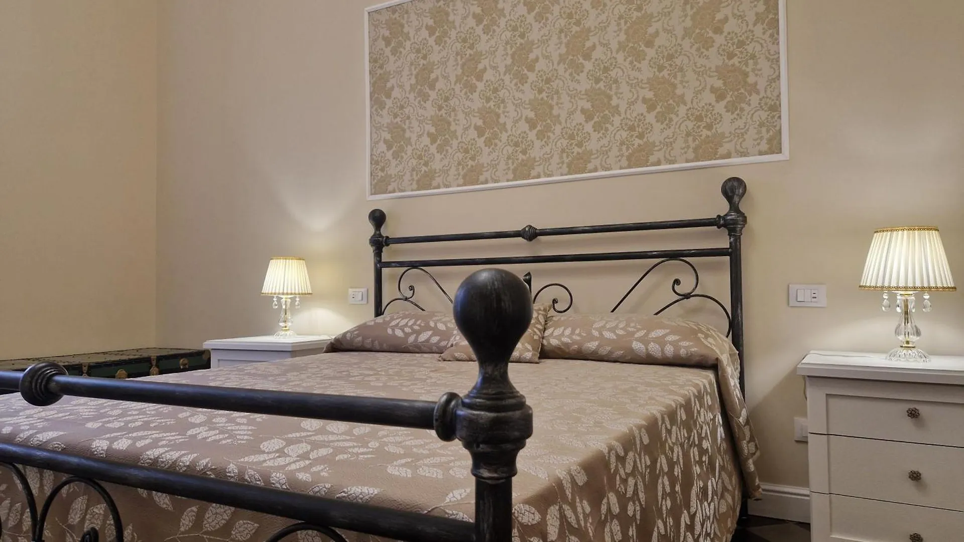 Ancients Courts Of Catania Apartment