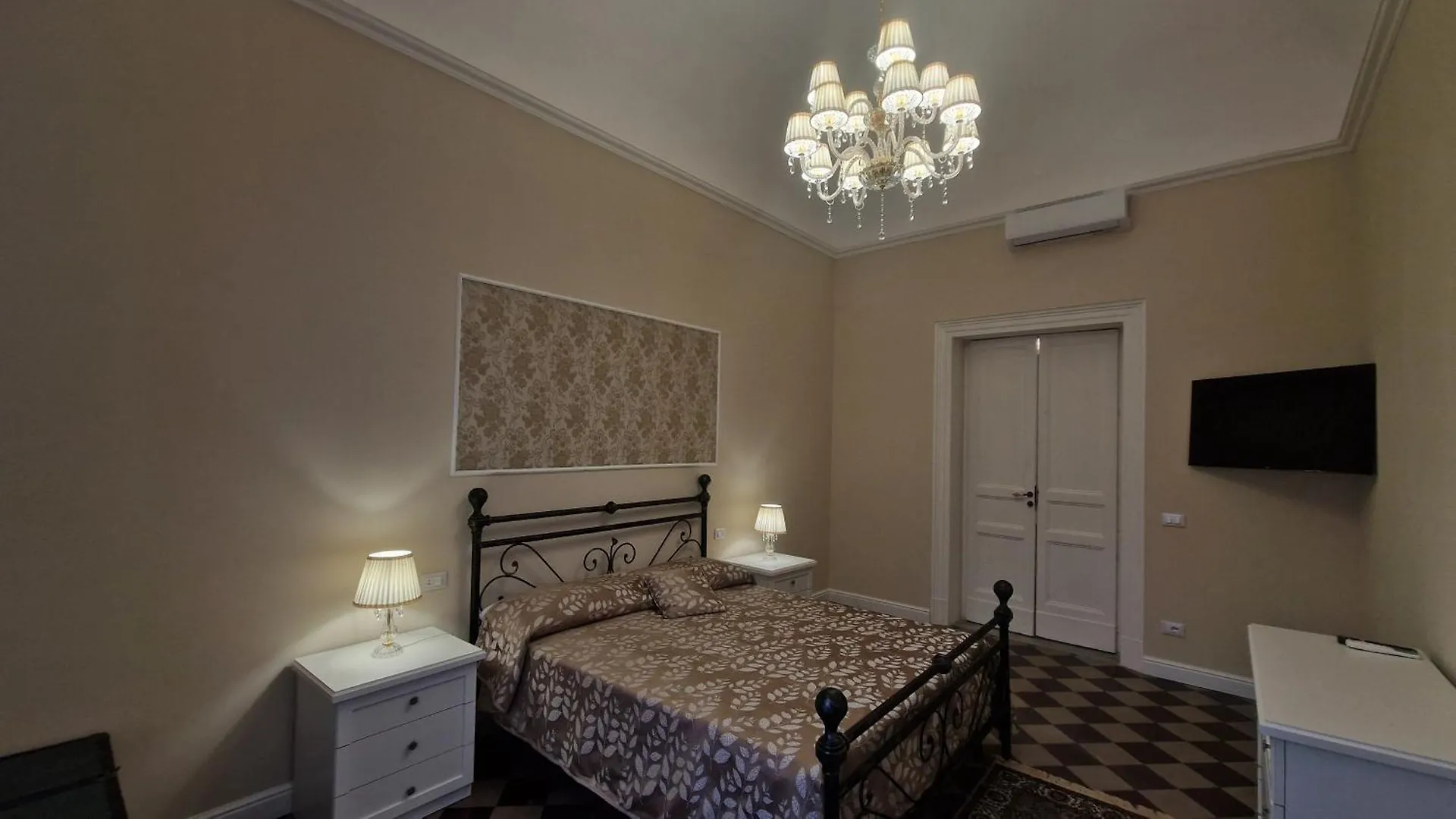 Ancients Courts Of Catania Apartment