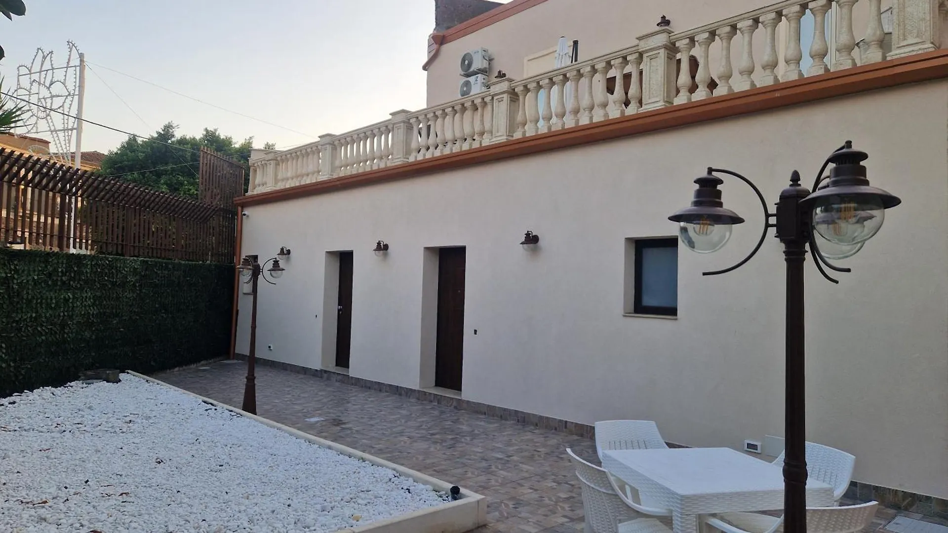 Ancients Courts Of Catania Apartment 0*,