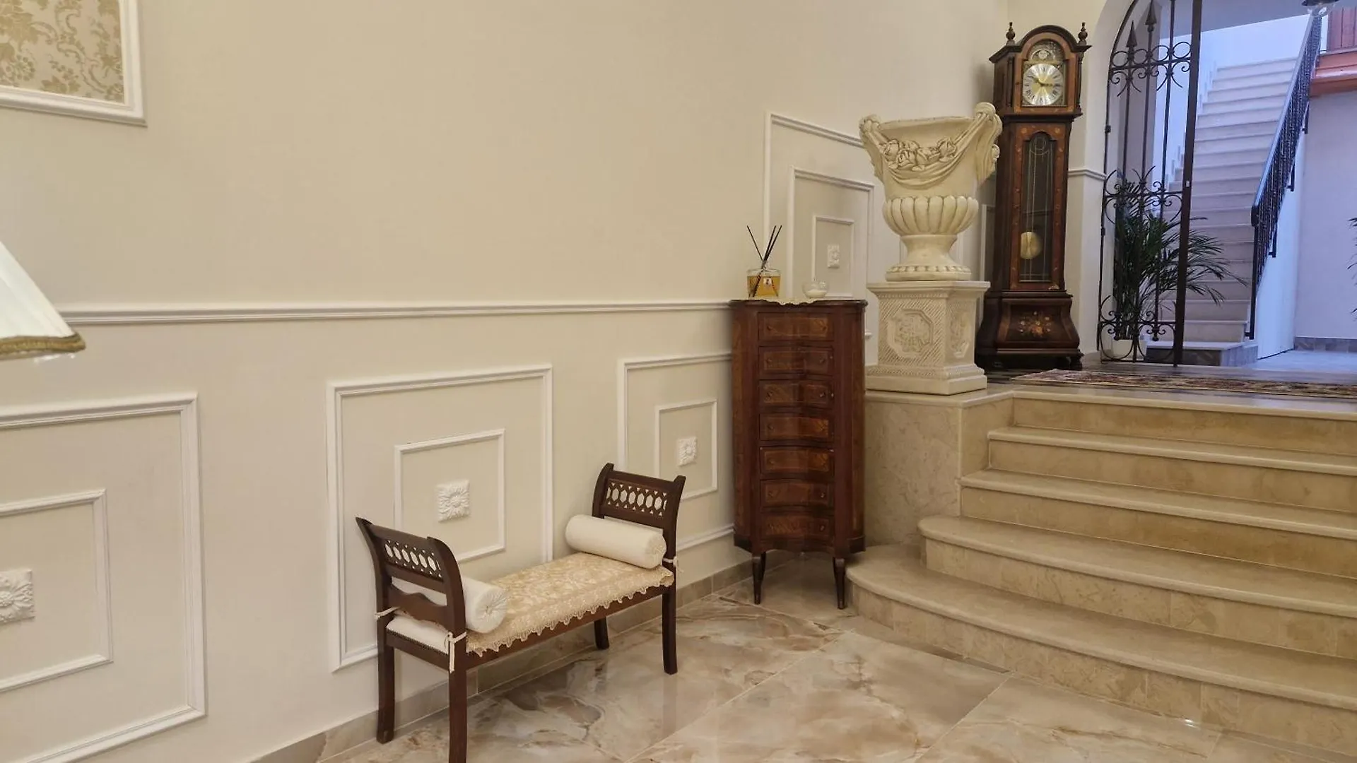 Ancients Courts Of Catania Apartment 0*,  Italy